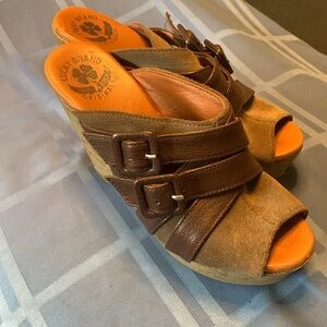Lucky Brand Tan Brown Wedges Open Toe